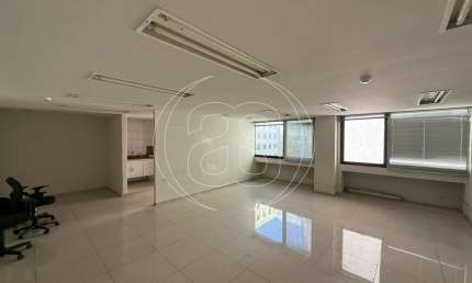 Sala comercial com 1 sala para alugar na Avenida Adolfo Pinheiro, 2056, Santo Amaro, São Paulo