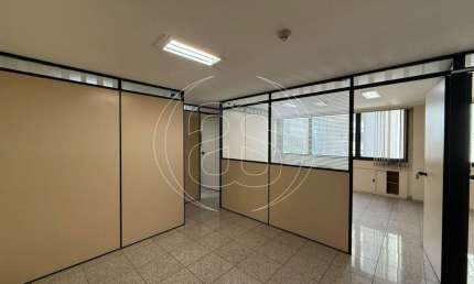 Sala comercial com 4 salas para alugar na Avenida Adolfo Pinheiro, 2056, Santo Amaro, São Paulo