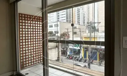 Sala Comercial e 3 banheiros para Alugar, 140 m² por R$ 3.000/Mês