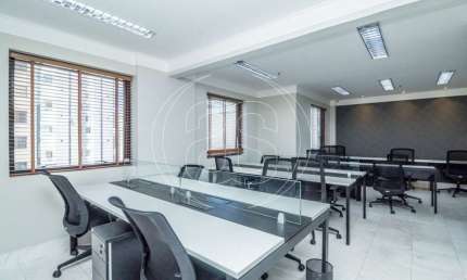 Oportunidade Única: Sala Comercial Espaçosa no Coração do Planalto Paulista