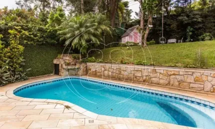 Casa de condomínio para venda no Alto da Boa Vista com 4 suítes e belíssima área gramada.