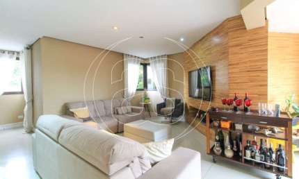 Apartamento em Moema Pássaros ED. PRINCIPADO DE MONACO 240 M².