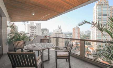 Apartamento em Moema Pássaros Ed. Saint Charbel 419M².