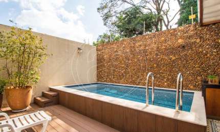 Casa para VENDA, em condomínio fechado, Junto do Parque do Ibirapuera, 300 M ÚTEIS, com Piscina.