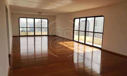 Apartamento com 5 quartos para alugar na Rua São Benedito, 529, Santo Amaro, São Paulo