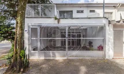 Casa no planalto paulista - três dormitórios sendo um suíte - 2 vagas