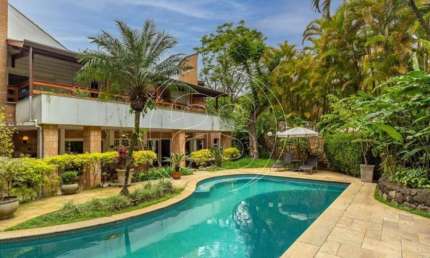 Casa de  Condomínio para venda no Alto da Boa Vista com 4 suítes