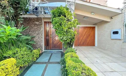 Casa com 4 quartos à venda na Rua Doutor Derly Monteiro, 395, Jardim Itu Sabará, Porto Alegre, 288 m2 por R$ 1.080.000