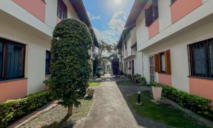Casa em condomínio fechado com 2 quartos à venda na Rua Santa Maria, 438, São José, Porto Alegre, 68 m2 por R$ 390.000
