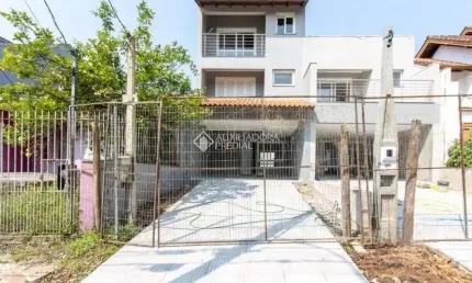 Casa com 2 quartos à venda na Rua Ari Peixoto Martins, 154, Espírito Santo, Porto Alegre, 140 m2 por R$ 590.000