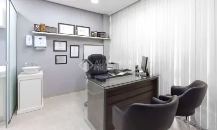 Sala comercial à venda na rua dona laura, 354, rio branco, porto alegre, 70 m2 por r$ 449.000
