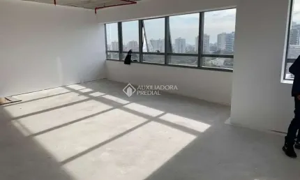 Sala comercial à venda na Avenida Doutor Nilo Peçanha, 3245, Chácara das Pedras, Porto Alegre, 57 m2 por R$ 750.000