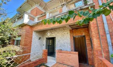 Casa com 4 quartos à venda na Rua Visconde do Rio Branco, 711, Floresta, Porto Alegre, 335 m2 por R$ 1.380.000