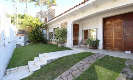 Casa em condomínio fechado com 5 quartos à venda na Rua Alfredo Miranda Obino, 75, Jardim Itu Sabará, Porto Alegre, 228 m2 por R$ 750.000