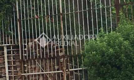 Terreno em condomínio fechado à venda na Beco Circular, 517, Vila Jardim, Porto Alegre, 332 m2 por R$ 540.000