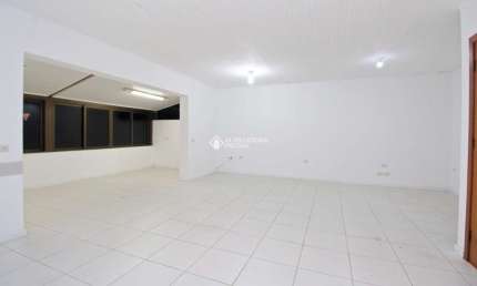 Casa com 17 quartos à venda na Avenida América, 206, Auxiliadora, Porto Alegre, 650 m2 por R$ 1.990.000