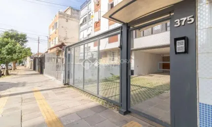 Sala comercial à venda na rua barão do gravataí, 375, menino deus, porto alegre, 30 m2 por r$ 107.000