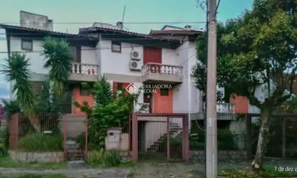 Casa com 3 quartos à venda na Avenida Imperial, 65, Ipanema, Porto Alegre, 199 m2 por R$ 850.000
