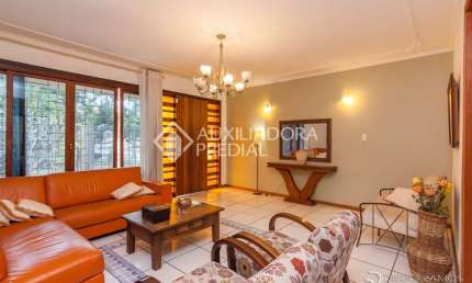 Casa em condomínio fechado com 3 quartos à venda na Avenida Paul Zivi, 333, Jardim São Pedro, Porto Alegre, 352 m2 por R$ 656.000