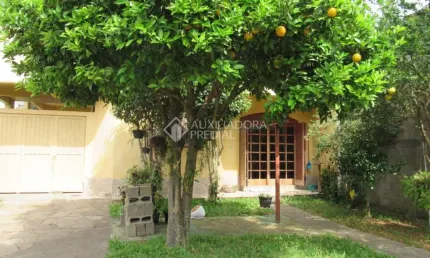 Casa em condomínio fechado com 3 quartos à venda na Rua Ruben Berta, 260, Jardim Leopoldina, Porto Alegre, 270 m2 por R$ 450.000