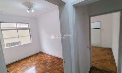 Apartamento com 2 quartos à venda na Rua Senhor dos Passos, 235, Centro Histórico, Porto Alegre, 56 m2 por R$ 280.000