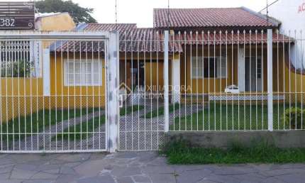 Casa em condomínio fechado com 4 quartos à venda na Rua Doutor Barcelos, 2365, Tristeza, Porto Alegre, 229 m2 por R$ 740.000