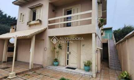 Casa com 3 quartos à venda na Rua Recife, 91, Sumaré, Alvorada, 250 m2 por R$ 600.000