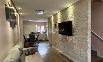 Casa com 2 quartos à venda na Rua José Lins do Rego, 814, Maria Regina, Alvorada, 69 m2 por R$ 230.000