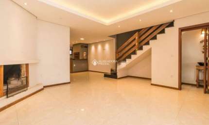 Casa com 3 quartos à venda na Rua Dom Jaime de Barros Câmara, 705, Sarandi, Porto Alegre, 230 m2 por R$ 1.090.000