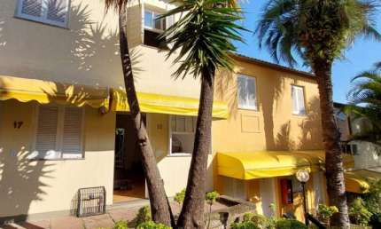 Casa em condomínio fechado com 1 quarto à venda na Rua Doutor Sinval Saldanha, 246, Bom Jesus, Porto Alegre, 36 m2 por R$ 114.000