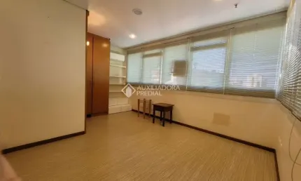 Sala comercial à venda na praça alberto ramos, 812, higienópolis, porto alegre, 33 m2 por r$ 240.000