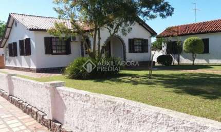 Casa com 3 quartos à venda na BORGES DE MEDEIROS, 287, Centro, Tapes, 200 m2 por R$ 1.250.000