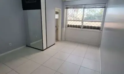 Sala comercial para alugar na Avenida Assis Brasil, 3532, Jardim Lindóia, Porto Alegre, 17 m2 por R$ 1.200