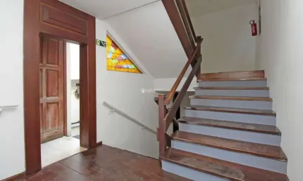 Casa com 4 quartos à venda na Avenida Montenegro, 192, Petrópolis, Porto Alegre, 350 m2 por R$ 798.000