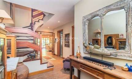 Casa em condomínio fechado com 3 quartos à venda na Rua Osório Tuyuty de Oliveira Freitas, 120, Três Figueiras, Porto Alegre, 313 m2 por R$ 3.990.000