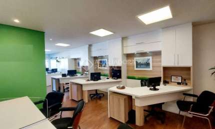 Sala comercial à venda na Rua Felipe Neri, 312, Auxiliadora, Porto Alegre, 70 m2 por R$ 440.000
