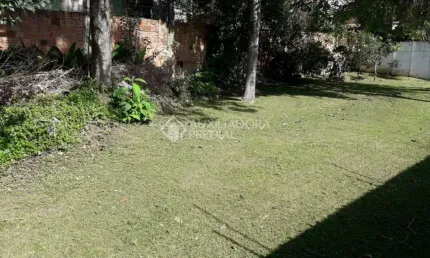 Terreno em condomínio fechado à venda na Avenida Teixeira Mendes, 316, Chácara das Pedras, Porto Alegre, 363 m2 por R$ 900.000