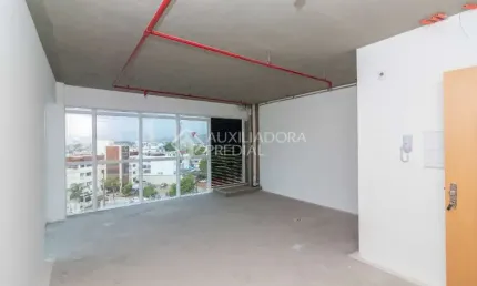 Sala comercial à venda na Avenida Senador Tarso Dutra, 135, Petrópolis, Porto Alegre, 34 m2 por R$ 425.000