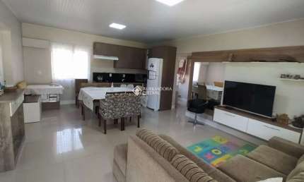 Casa com 2 quartos à venda na Rua Ricardo Martini, 120, Cruzeiro, Caxias do Sul, 201 m2 por R$ 680.000