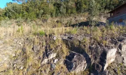 Terreno à venda na Rua João Celli, 36, Santa Catarina, Caxias do Sul, 300 m2 por R$ 150.000