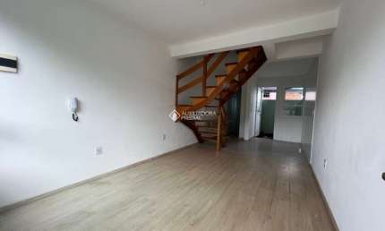 Casa com 2 quartos à venda na Rua Tenente Jorge Adão Charão, 393, Santa Fé, Caxias do Sul, 68 m2 por R$ 239.000