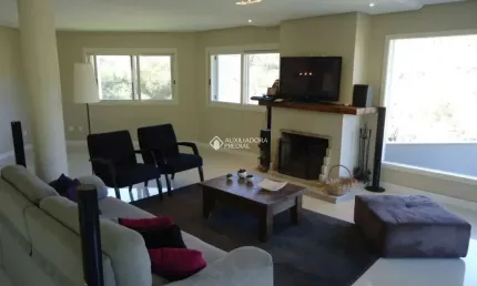 Casa em condomínio fechado com 3 quartos à venda na Estrada Municipal Vereador Vicente Menezes, 2505, Nossa Senhora da Saúde, Caxias do Sul, 320 m2 por R$ 1.995.000