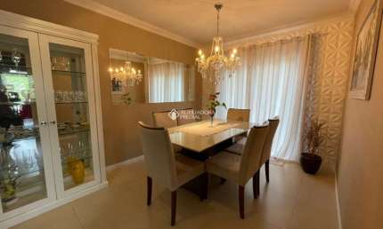 Casa em condomínio fechado com 4 quartos à venda na VILLAGIO, 1005, Mato Queimado, Gramado, 213 m2 por R$ 1.800.000