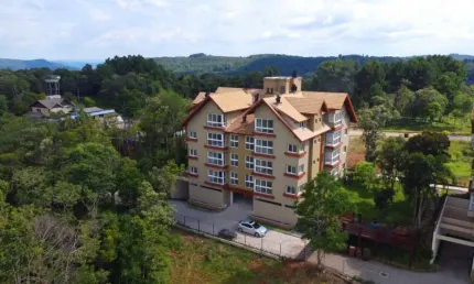 Apartamento com 2 quartos à venda na renato dienstmann, 410, carazal, gramado, 71 m2 por r$ 829.299