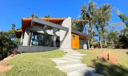 Casa com 3 quartos à venda na BUTIA, 141, Carniel, Gramado, 330 m2 por R$ 3.490.000