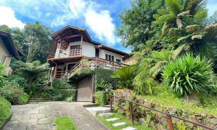 Casa em condomínio fechado com 3 quartos à venda na Roberto Eduardo Xavier, 75, Centro, Gramado, 230 m2 por R$ 1.500.000