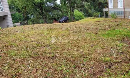 Terreno em condomínio fechado à venda na Rua Vitório Carassai, 277, São José, Canela, 600 m2 por R$ 690.000