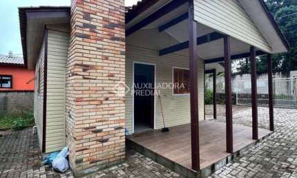 Casa com 2 quartos à venda na VINTE E OITO, 1068, São José, Canela, 61 m2 por R$ 350.000