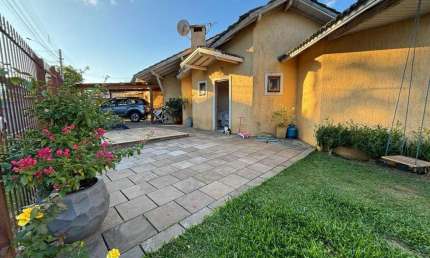 Casa com 2 quartos à venda na Luiz Gustavo Marcadenti, 15, Moura, Gramado, 75 m2 por R$ 900.000
