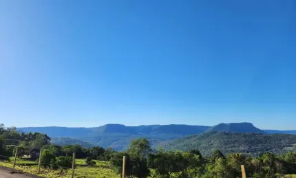 Fazenda à venda na Vinte E Um De Abril, 100, Carazal, Gramado, 22800 m2 por R$ 980.000